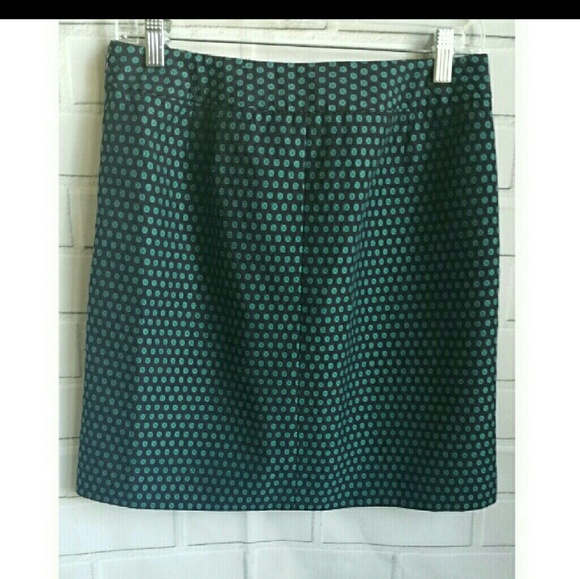 $5/25: Loft green black dot aline mini skirt - Picture 5 of 5
